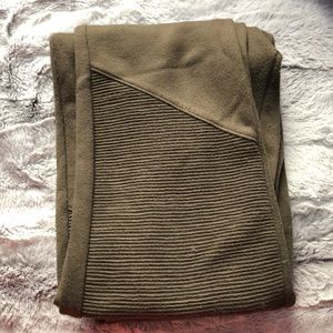 Olive green leggings